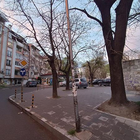 Sunny 2-Bedroom Maisonette Varna & Parking Exterior foto