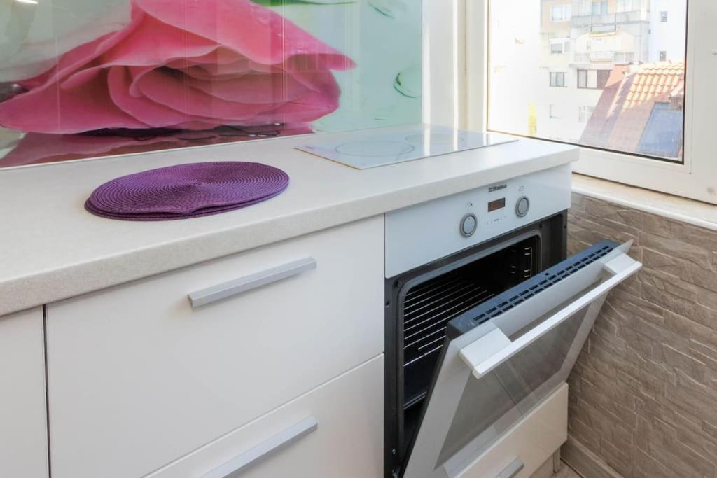 Sunny 2-Bedroom Maisonette Varna & Parking Exterior foto